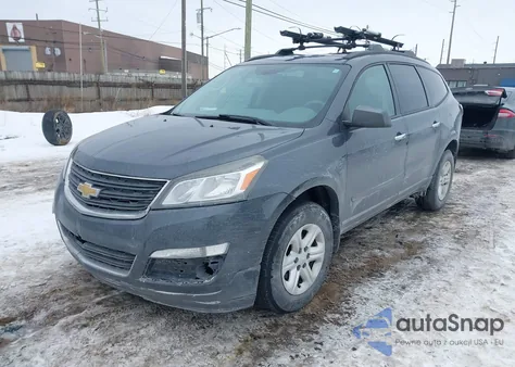 2013 Chevrolet Traverse Ls z USA, uszkodzony, nr VIN 1GNKRFKDXDJ172335